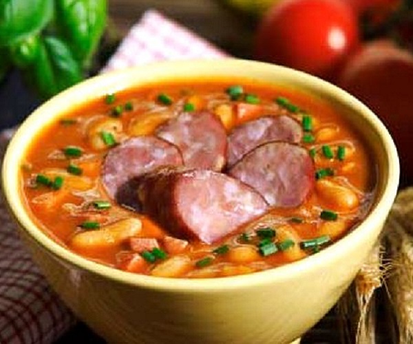 Польский суп с колбасками